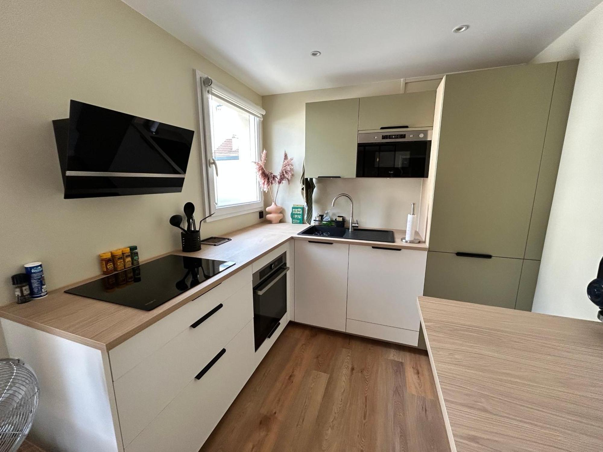 נואזי-לה-גראן Sweet And Comfy In Hyper City Center With Netflix, Prime And Disney Plus Included מראה חיצוני תמונה